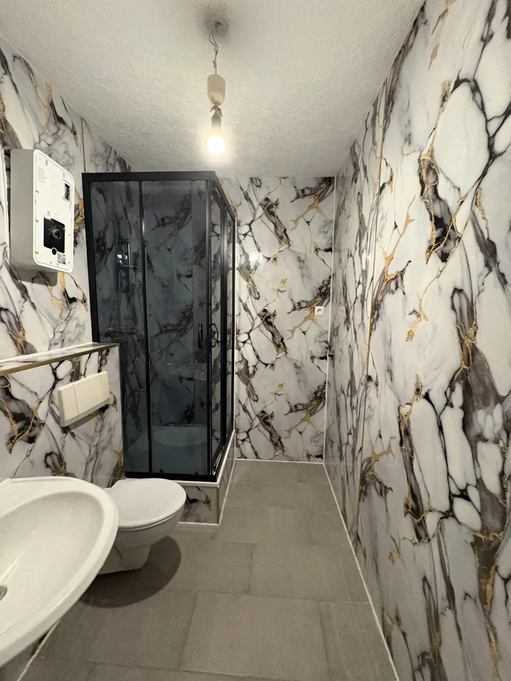 Badezimmer nach der Modernisierung