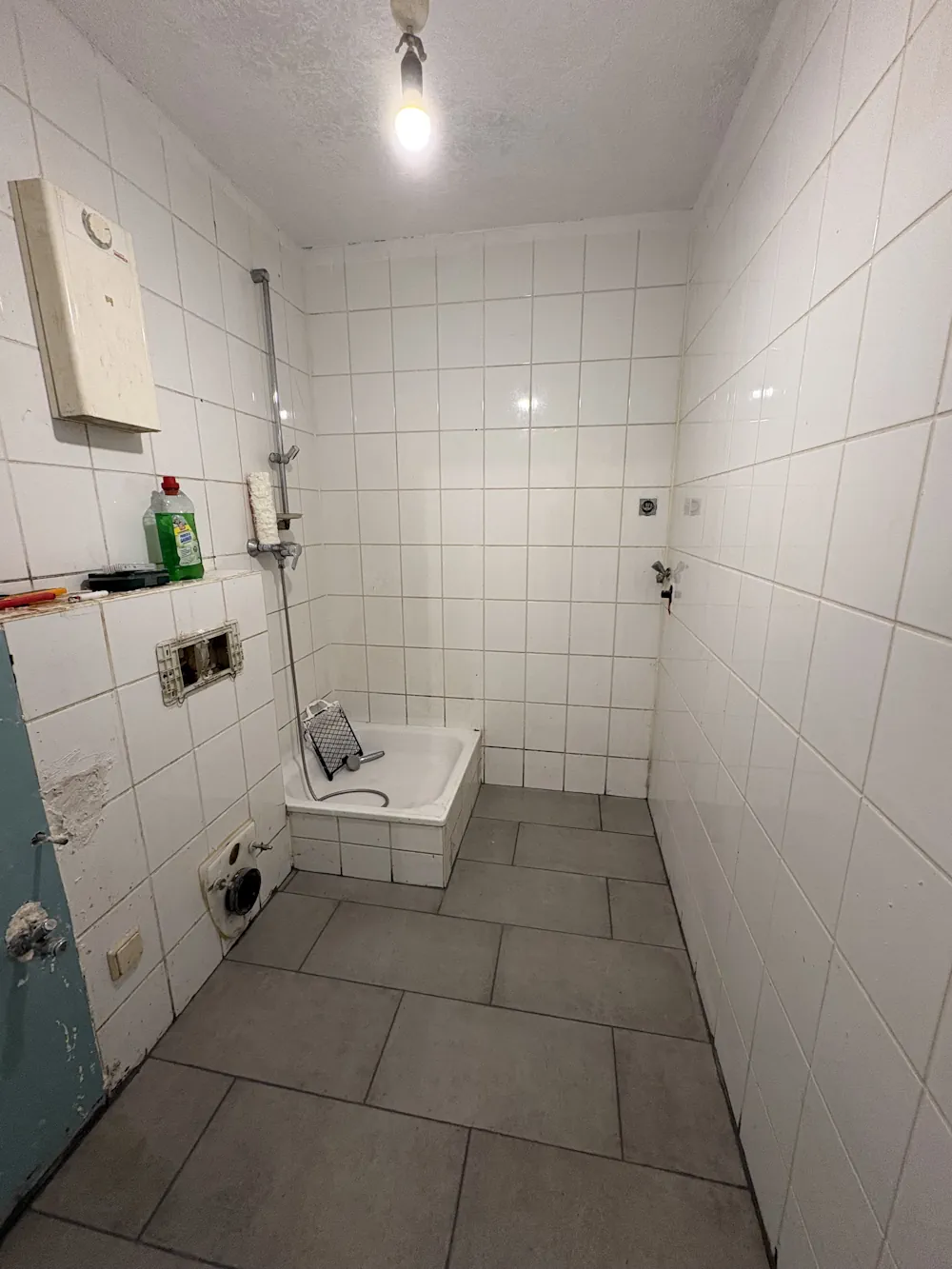 Badezimmer vor der Modernisierung
